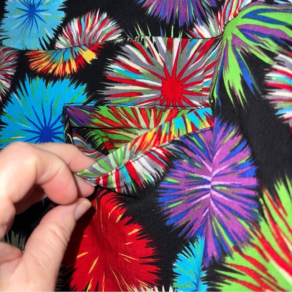 Peck And Peck Womens Skort Skirt Size 14 Colorful Fireworks
Pull on stretch - Picture 7 of 11